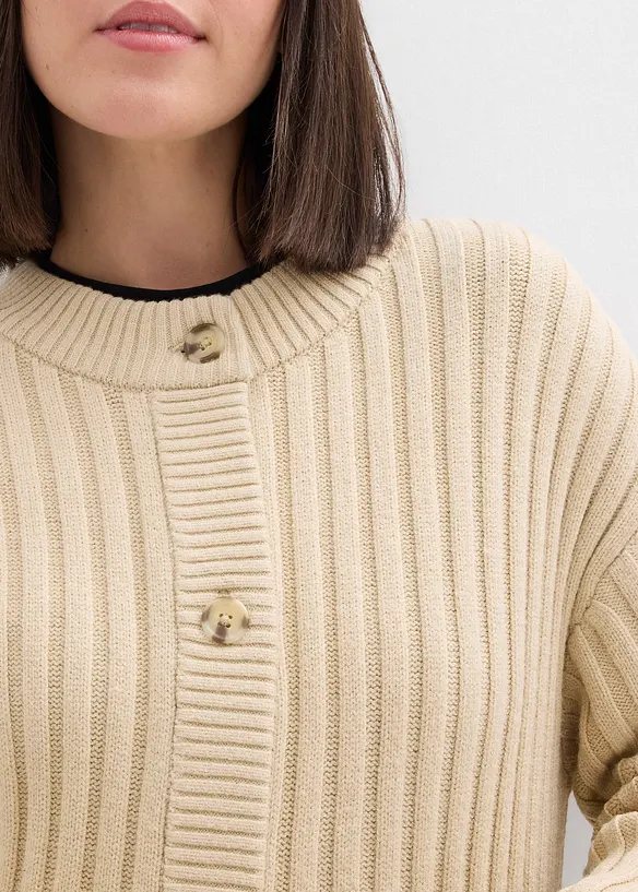 Stickad kofta av mjuk viskosmix, bonprix