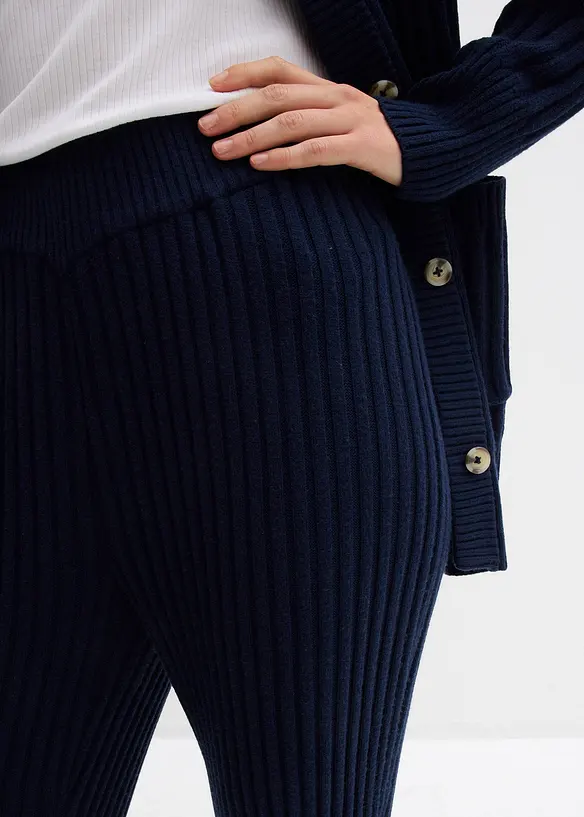 Stickad byxa i mjuk viskosmix, bonprix