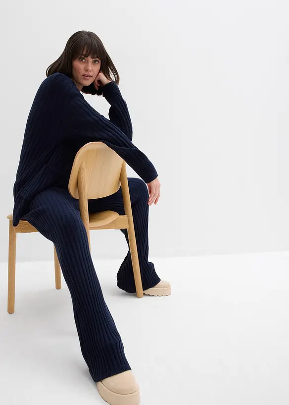 Stickad byxa i mjuk viskosmix, bonprix