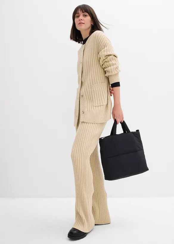 Stickad byxa i mjuk viskosmix, bonprix