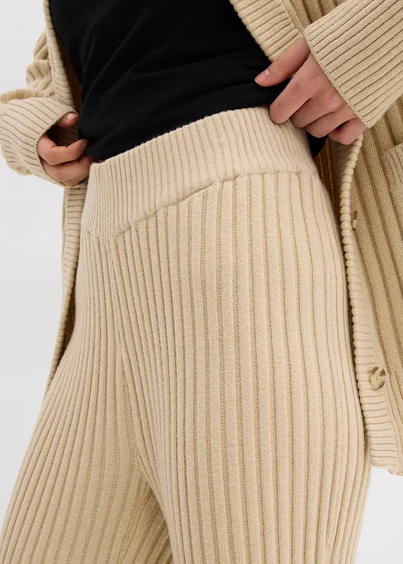 Stickad byxa i mjuk viskosmix, bonprix