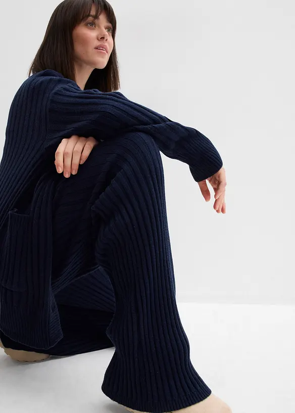 Stickad byxa i mjuk viskosmix, bonprix