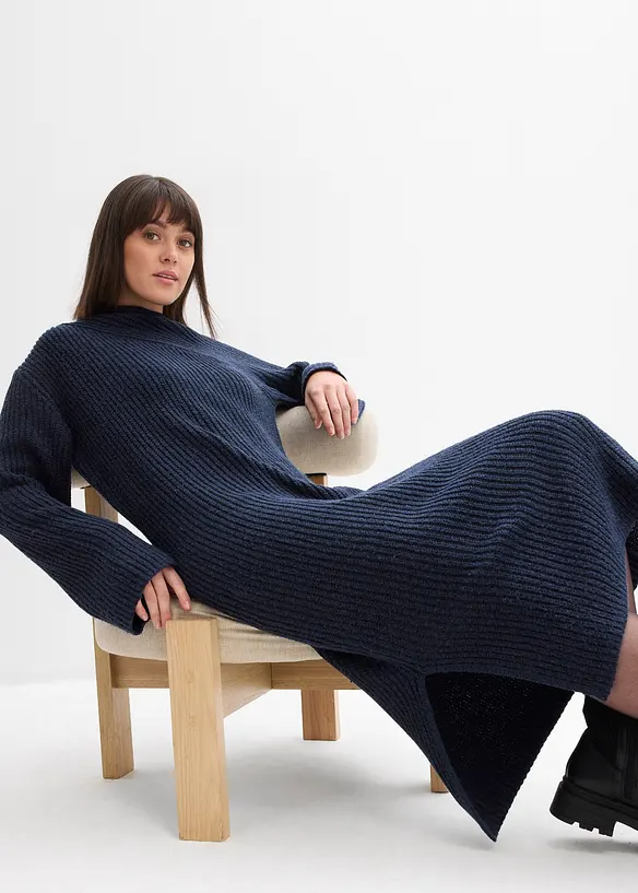 Ribbstickad klänning, bonprix