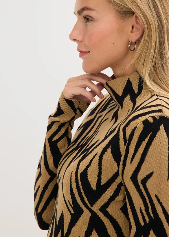 Stickad klänning i figurnära modell med ståkrage, bonprix