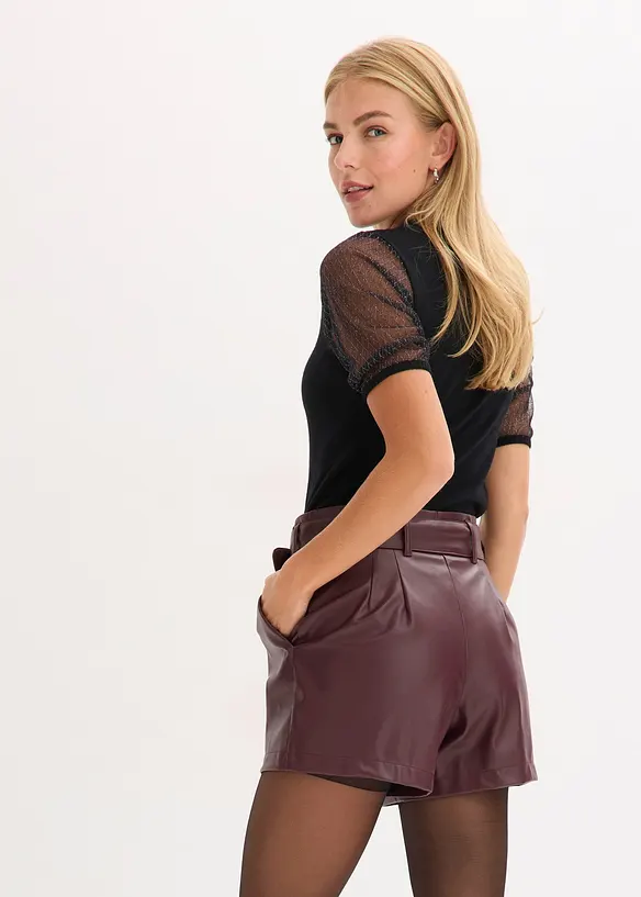 Shorts i skinnimitation, med skärp, bonprix