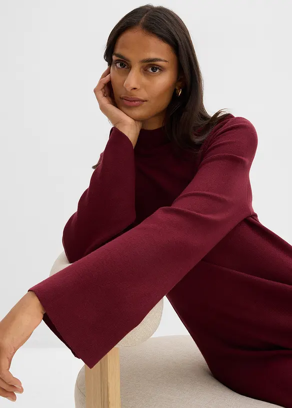 Stickad kl&auml;nning med A-linje av viskosmix, bonprix