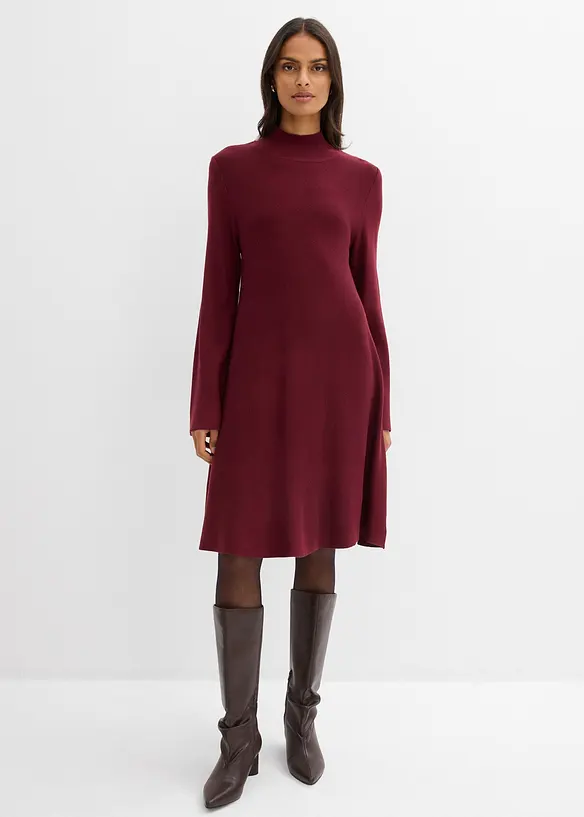 Stickad kl&auml;nning med A-linje av viskosmix, bonprix