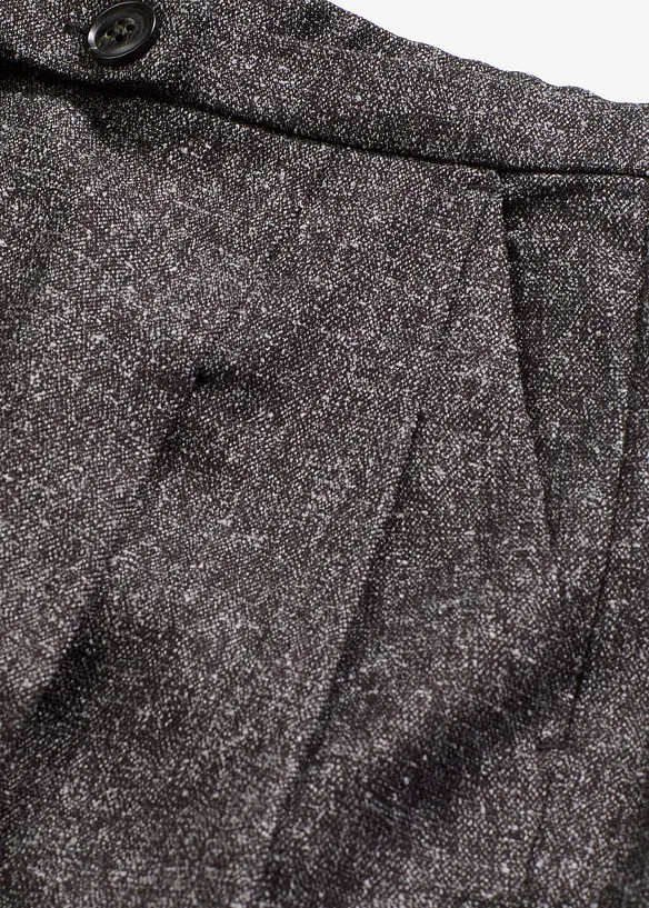 Byxa med veck, av mjuk viskosmix, bonprix