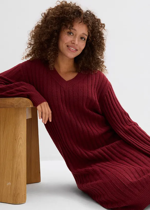 Stickad kl&auml;nning, bonprix