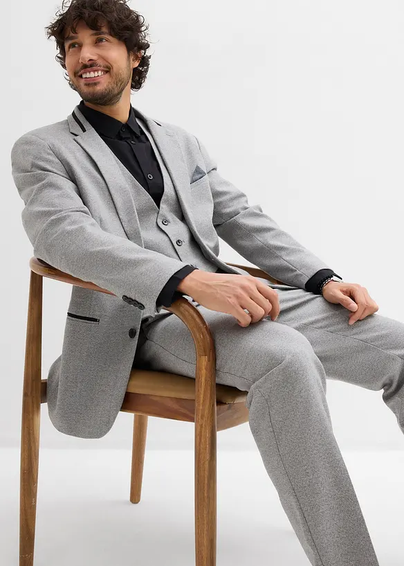 Kostym: kavaj, byxor och väst Regular Fit, bonprix