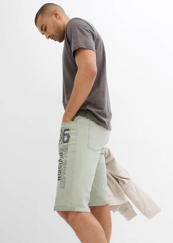 Stretchiga jeansbermudas, Regular Fit, bonprix