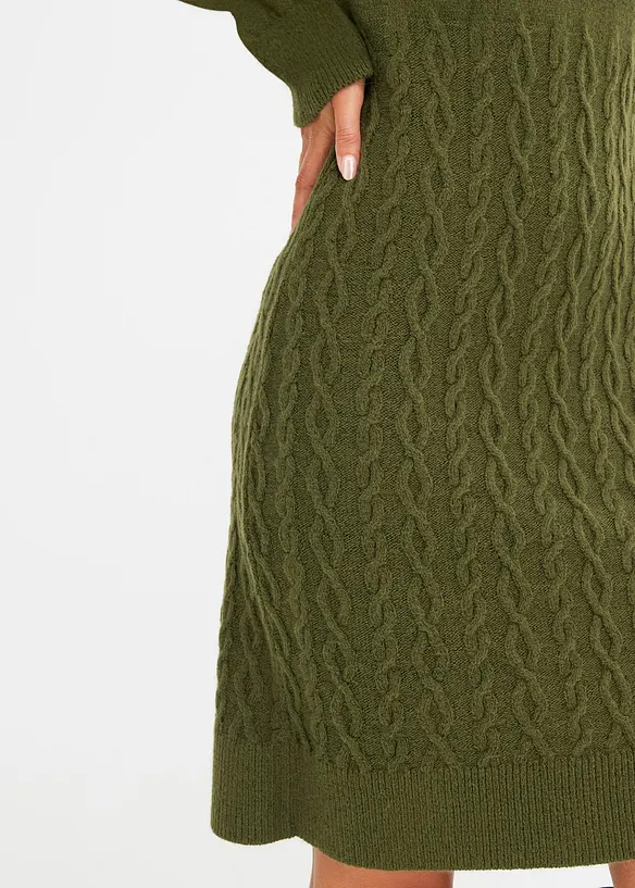 Stickad kl&auml;nning, bonprix