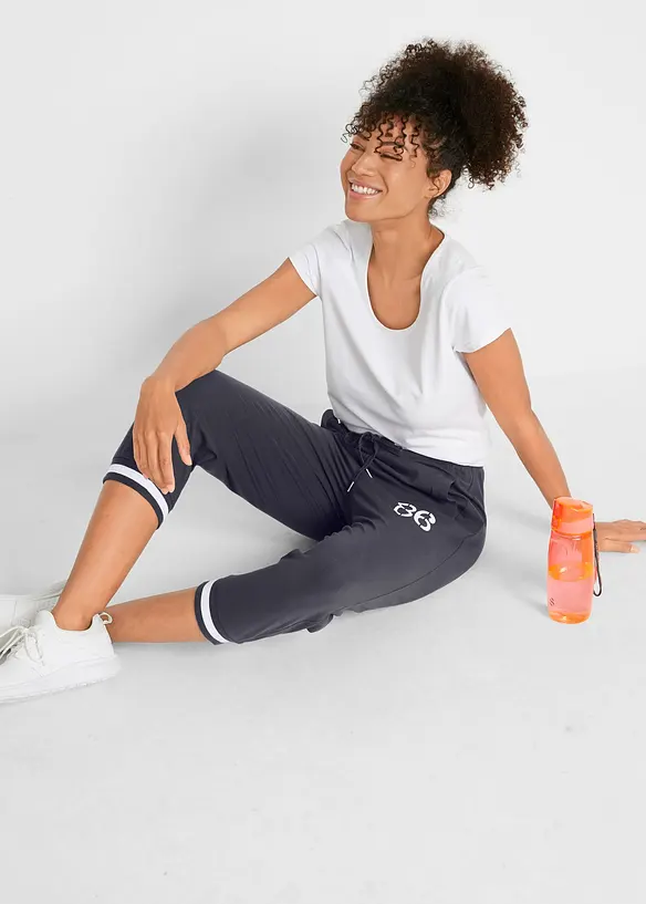 Joggingbyxa i 3/4-l&auml;ngd, av bomullsmix, bonprix