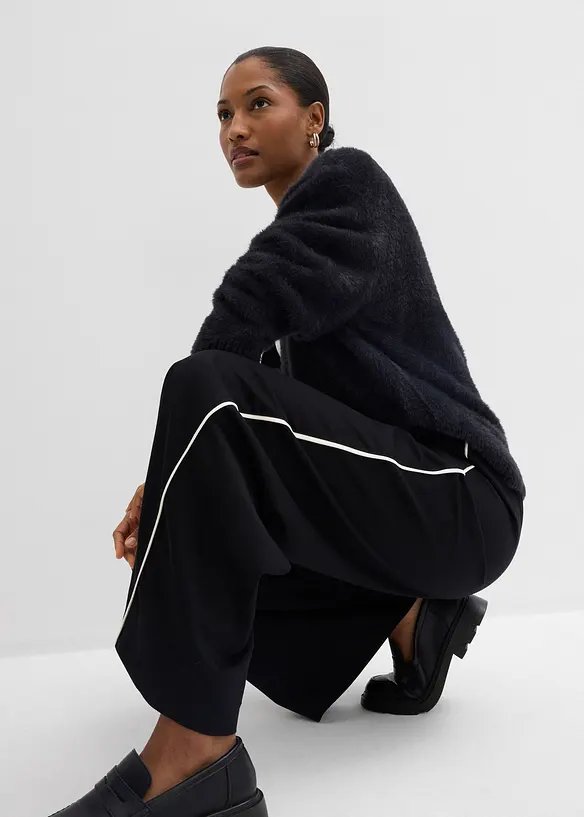 Marlenebyxa av viskosmix, bonprix