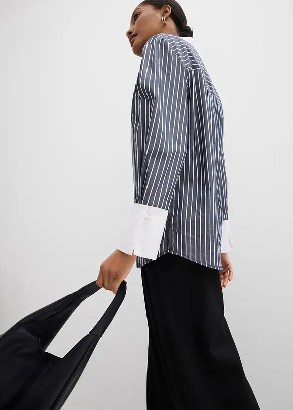 Blus i oversizemodell av bomull, bonprix