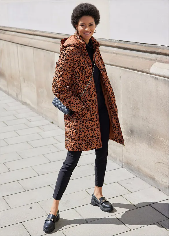 Stretchig dra p&aring;-byxa med prydnadsknappar, bonprix