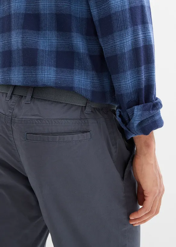 Chinos med sk&auml;rp och bekv&auml;m midja, normal passform, raka ben, bonprix