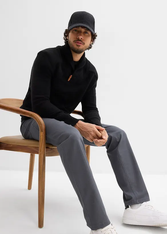 Stretchbyxa i klassisk modell med bekv&auml;m midja, Straight, bonprix