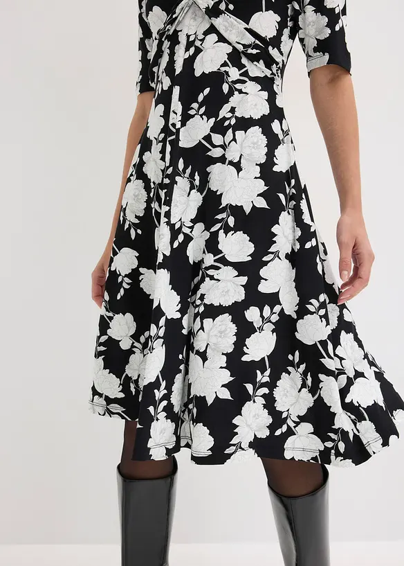 M&ouml;nstrad jerseykl&auml;nning med drapering, bonprix