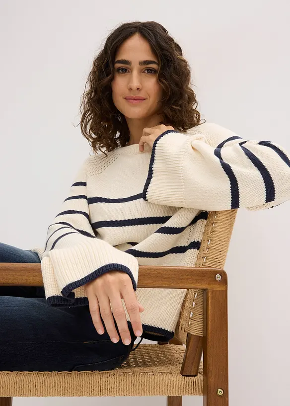 Tr&ouml;ja med kontrasterande r&auml;nder, bonprix