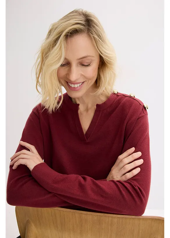 Stickad tr&ouml;ja med dekorativa knappar, bonprix