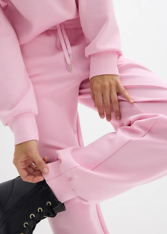 Joggingbyxa av mjuk, stabil trik&aring;, bonprix