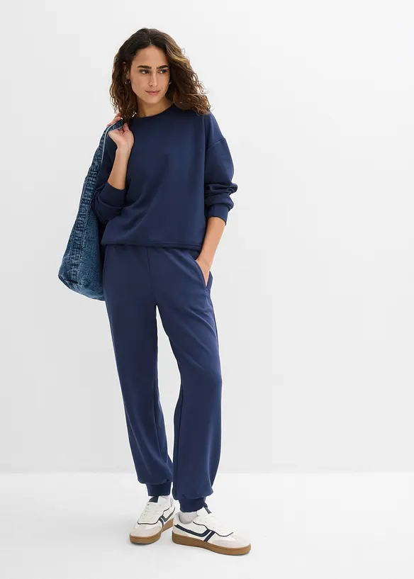 Sweatshirt av mjuk, stabil trik&aring;, bonprix