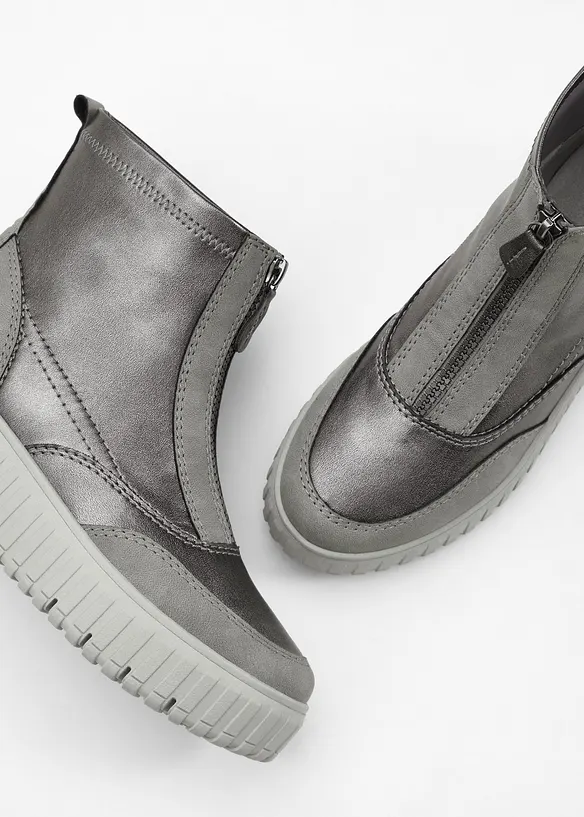 Jana-k&auml;nga med plat&aring;sula, Jana