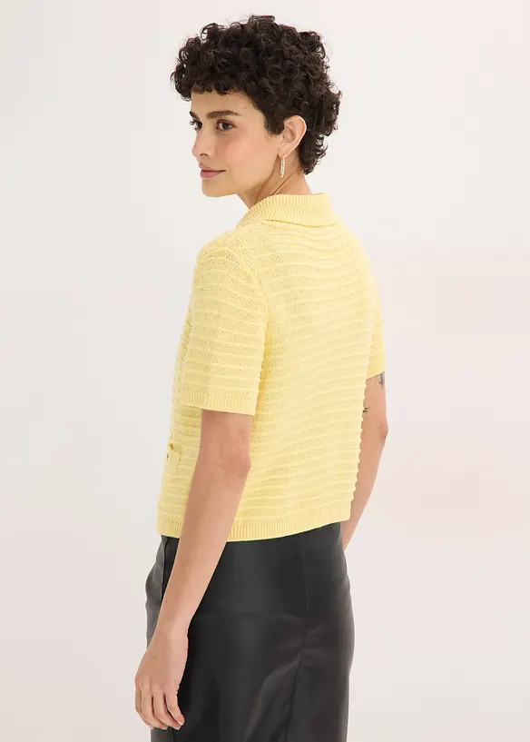 Stickad kofta med dekorativa knappar, bonprix