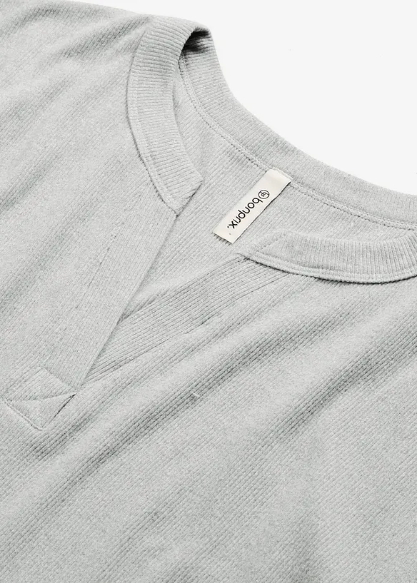 Mjuk kl&auml;nning i ribbstickat material, bonprix