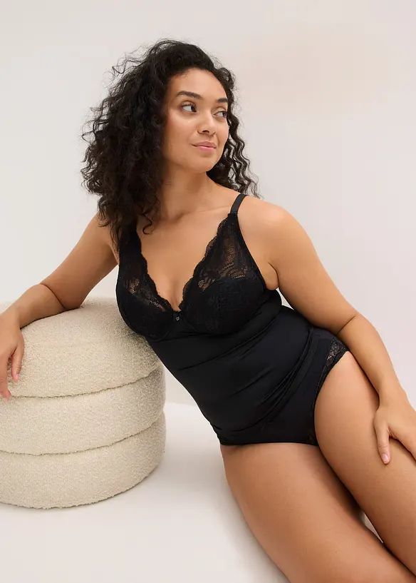 BH-linne med formpressade kupor och medelh&ouml;g formande effekt, bonprix