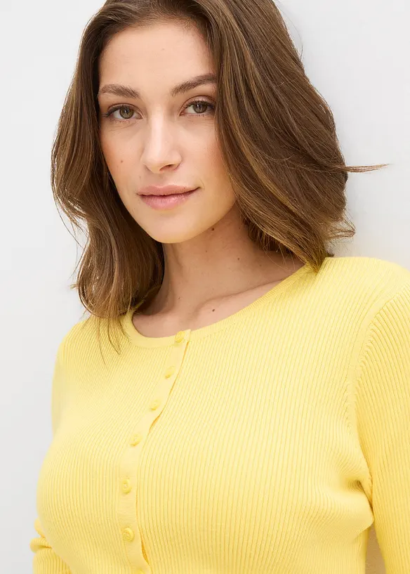 Finstickad cardigan av mjuk viskosmix, bonprix