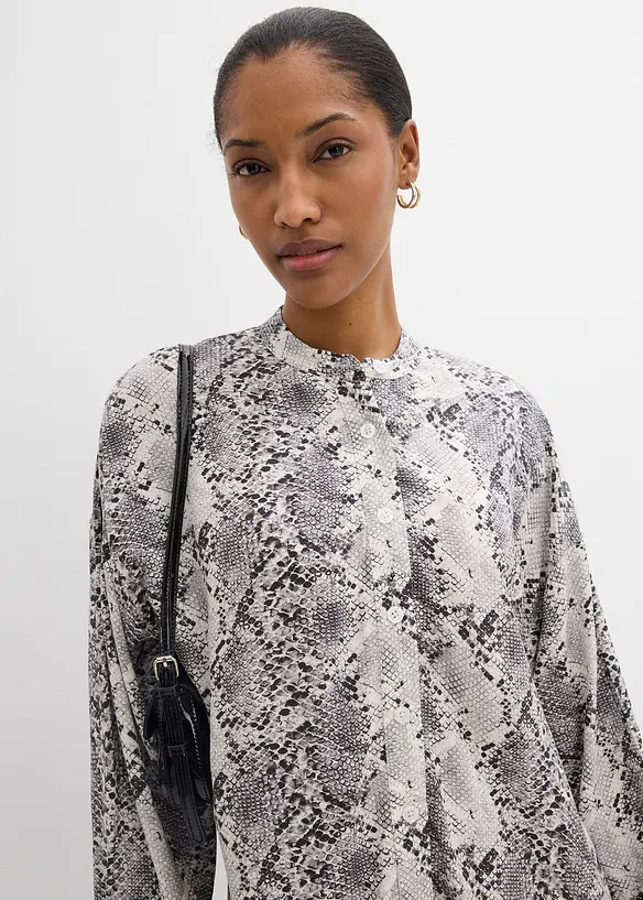 Ledig bluskl&auml;nning i fintr&aring;dig viskos, bonprix