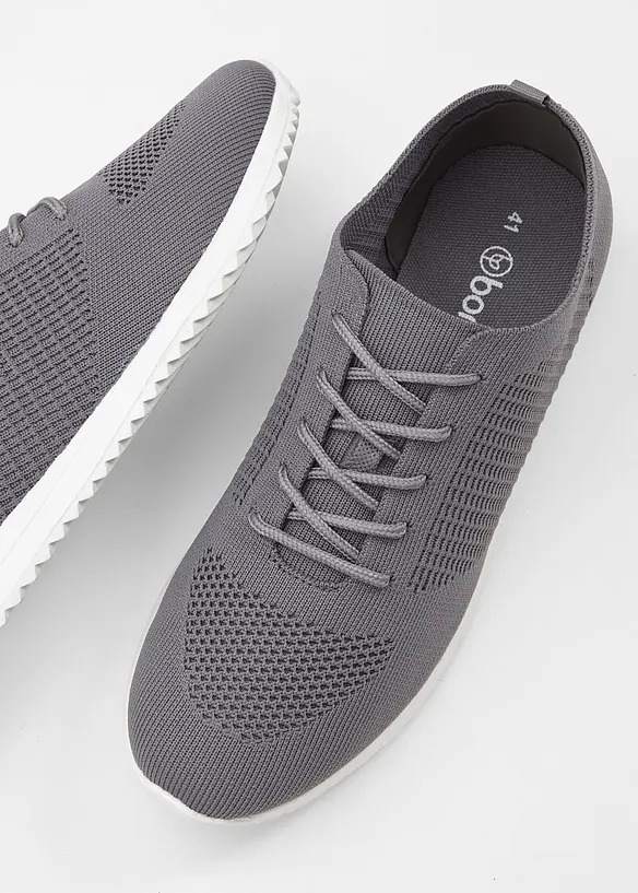 Bekv&auml;ma sneakers i mjukt material, bonprix