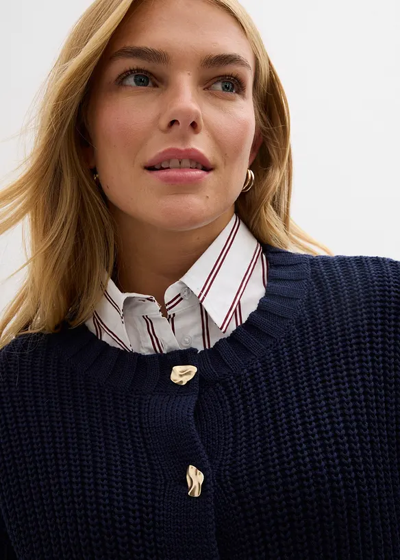 Grovstickad cardigan med hamrade knappar, bonprix