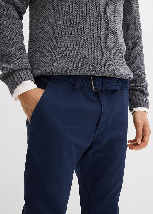 Stretchiga chinos med bekv&auml;m midja och sk&auml;rp, normal passform, raka ben, bonprix