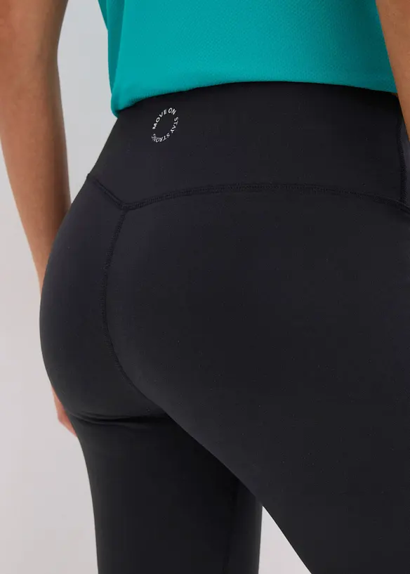 Formande sportleggings i stabilt material, bonprix