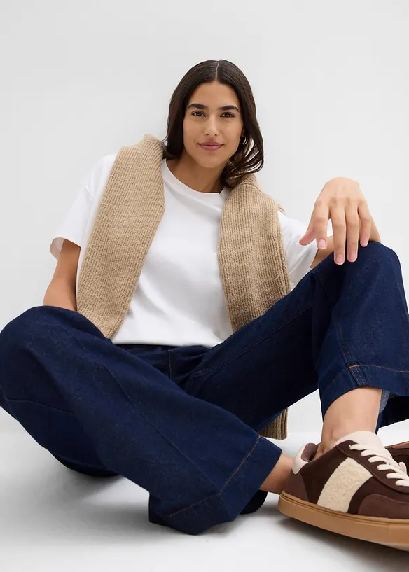 Wide Leg Jeans med medelh&ouml;g midja och sk&auml;rp, bonprix