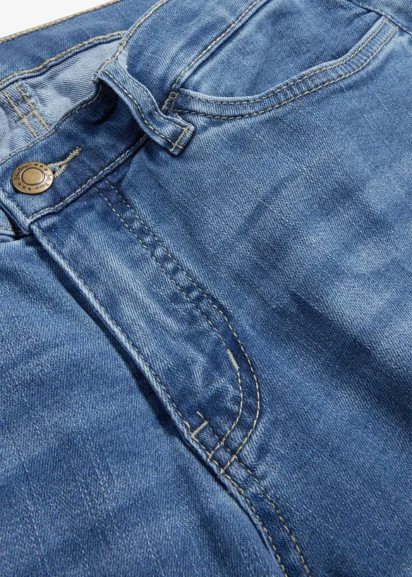 Bekv&auml;mt stretchiga 7/8-jeans, bonprix