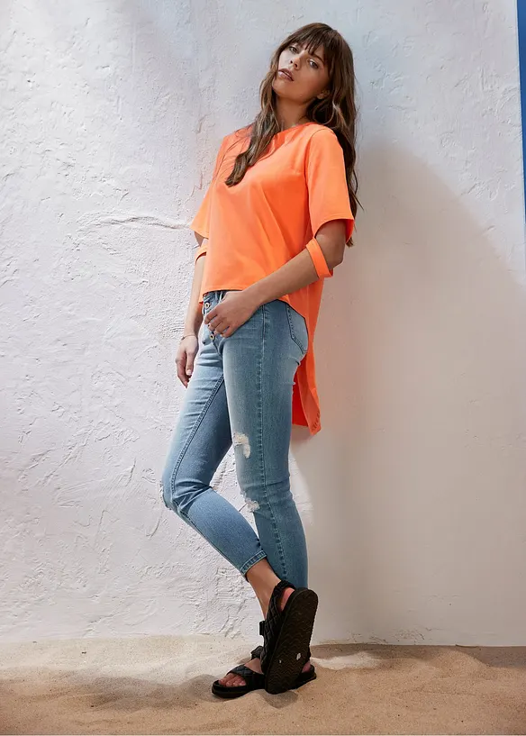 Korta stupr&ouml;rsjeans med destroyed-look, bonprix