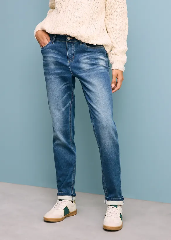 Termojeans med mjuk insida, boyfriendmodell, bonprix