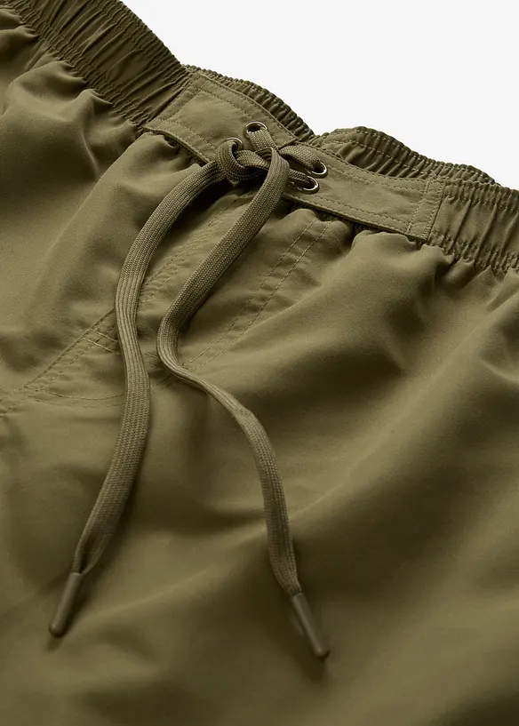 Badshorts med fickor i sidan, bonprix