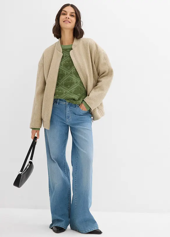 Stickad tr&ouml;ja i fyrkantig modell, bonprix