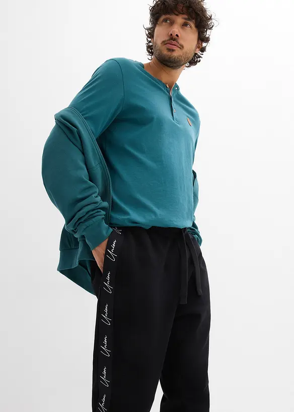 Joggingbyxa i ekologisk bomull, avslappnad passform, bonprix