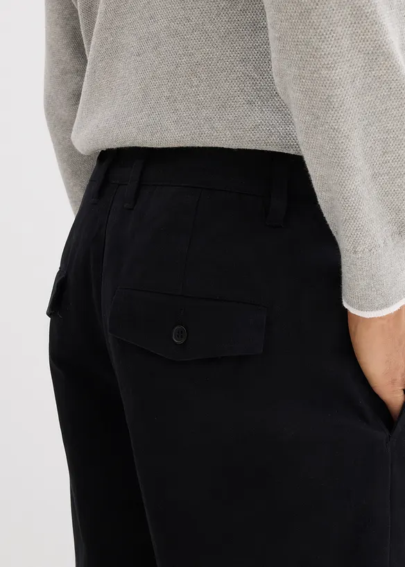 Chinos av bomull i Relaxed Fit, bonprix