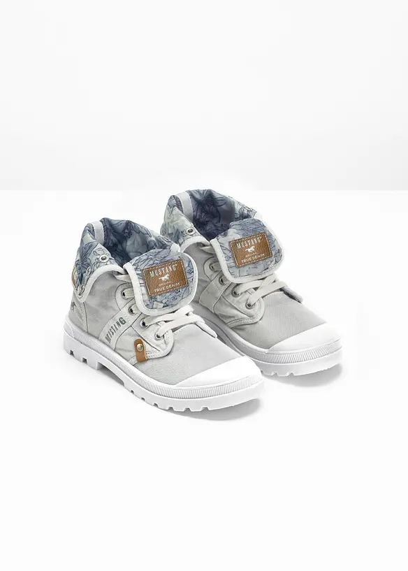 Sneakers med h&ouml;ga skaft fr&aring;n Mustang, av bomullscanvas, Mustang