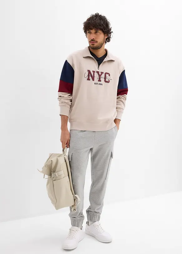 Joggingbyxa med cargofickor, avslappnad passform, bonprix