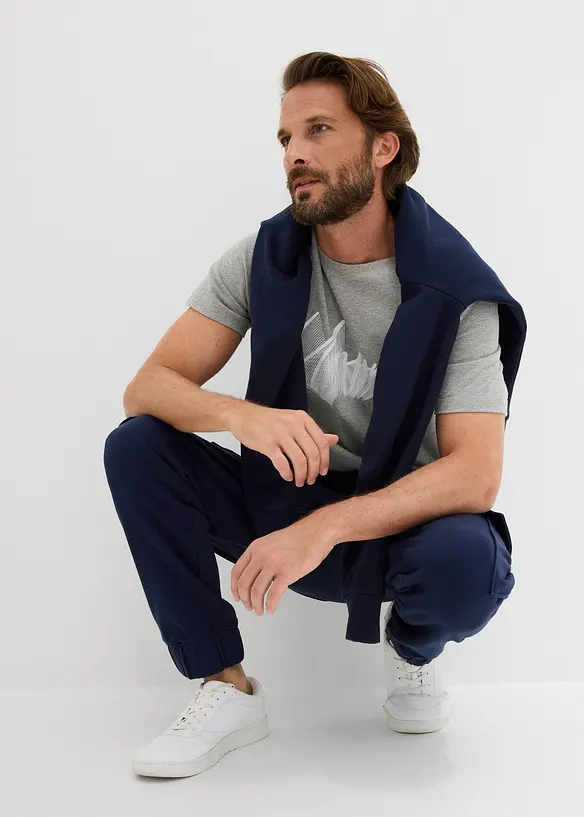 Joggingbyxa med cargofickor, avslappnad passform, bonprix