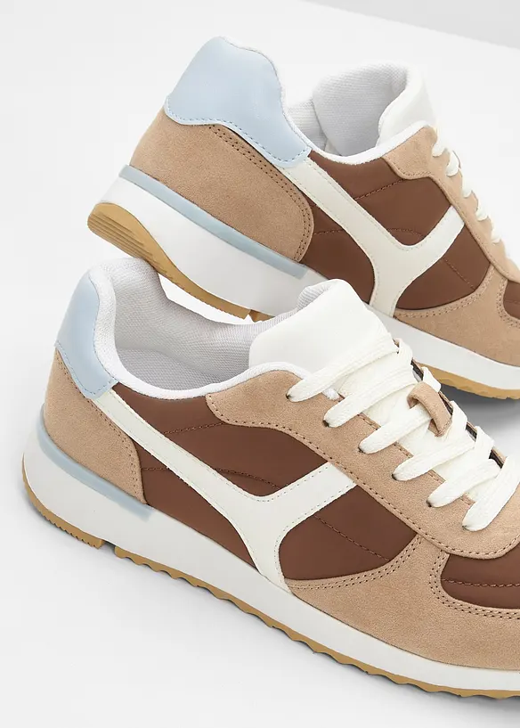 Sneakers med retrolook, bonprix