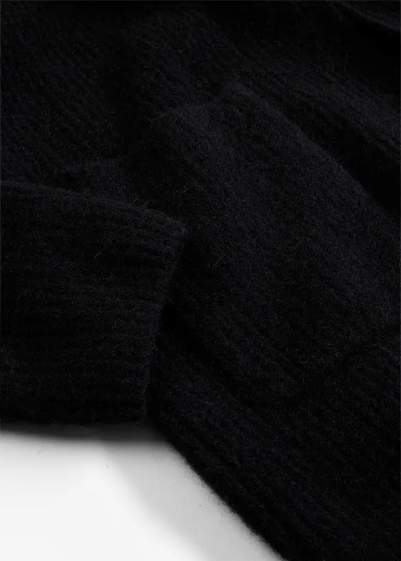 Stickad kappa med alpackaull, bonprix